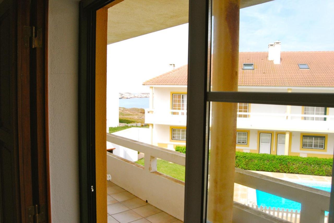 Catarina House - Baleal Beach, Balcony, Pool Ferrel  Exterior photo